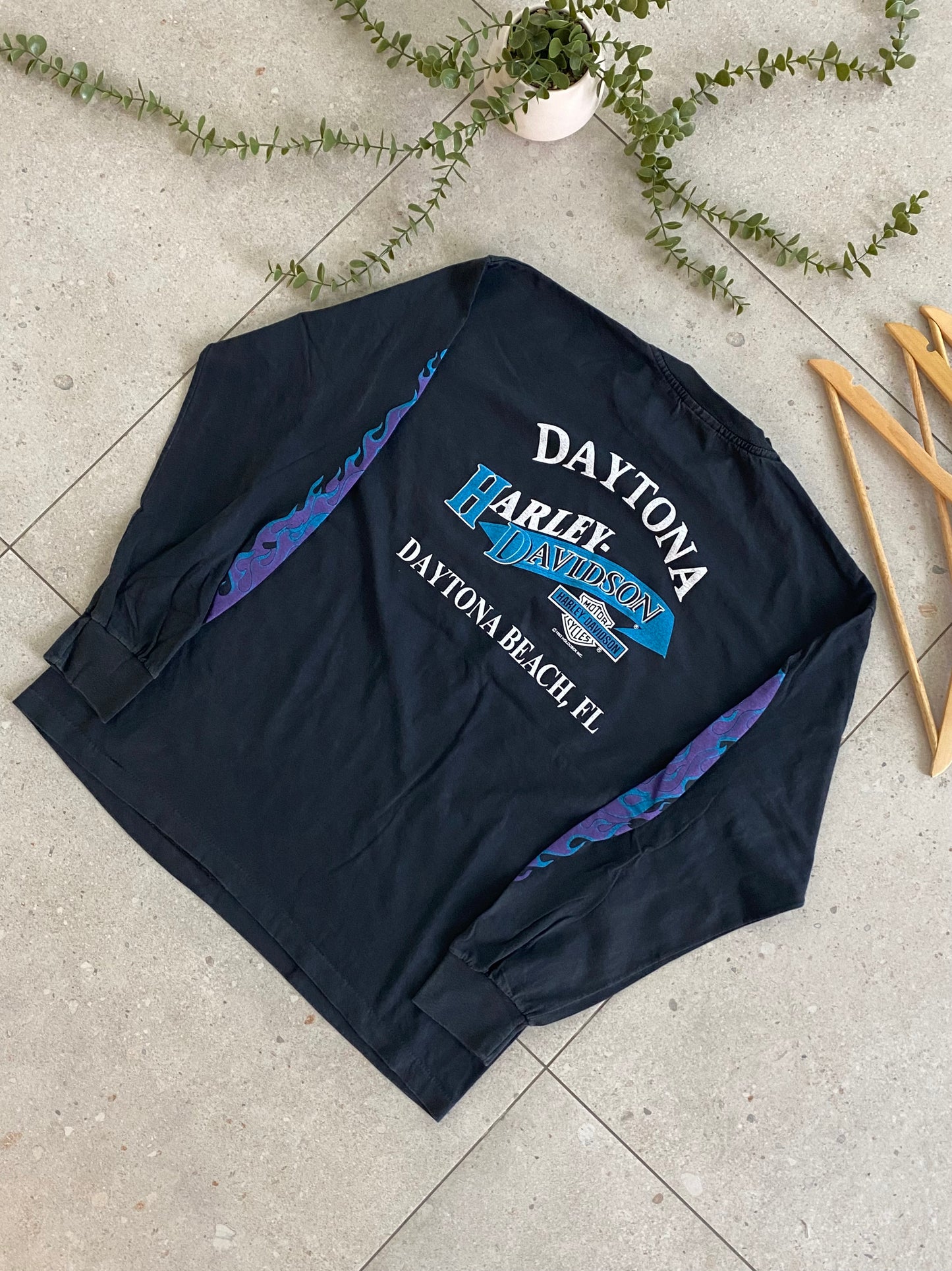 Harley-Davidson ( Chrome Sweet Chrome)